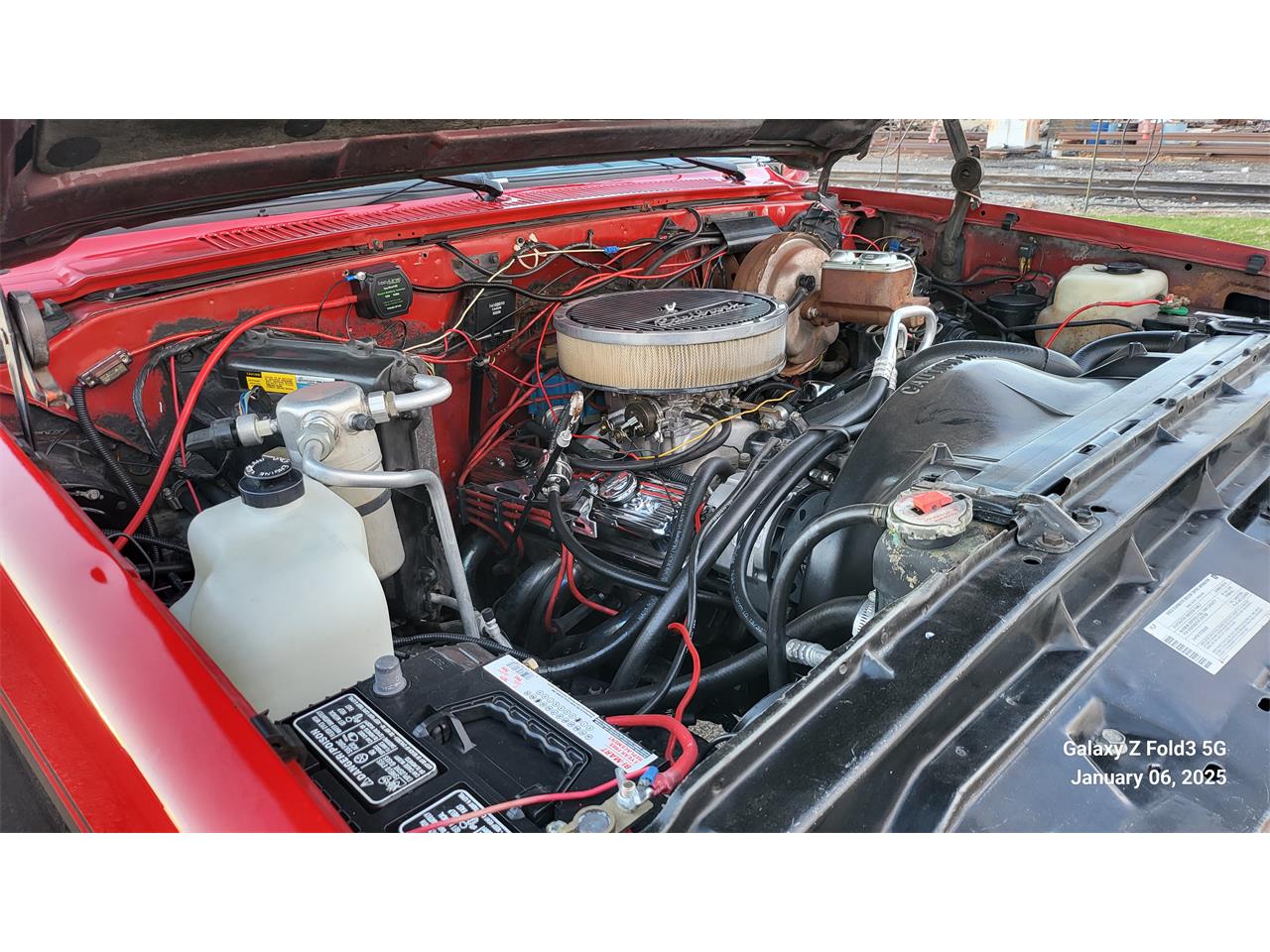 Gmc-Sierra-1986-Red-Black-amp-Red-43