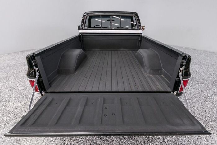 Gmc-Sierra-1987-Black-12