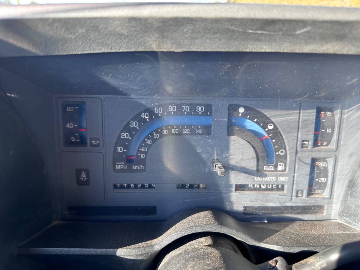 Gmc-Sierra-1989-green-1
