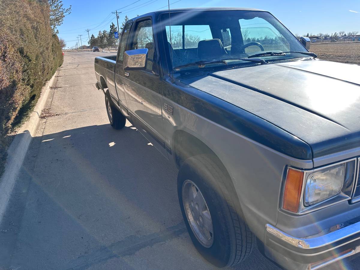 Gmc-Sierra-1989-green-14