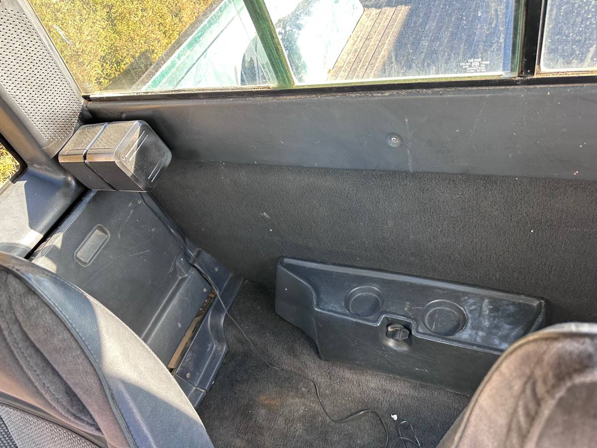 Gmc-Sierra-1989-green-15