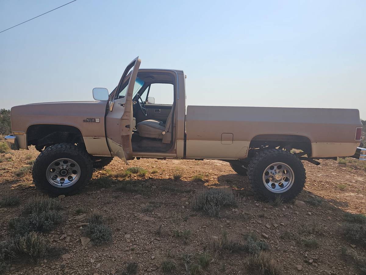 Gmc-Sierra-2500-1986-6