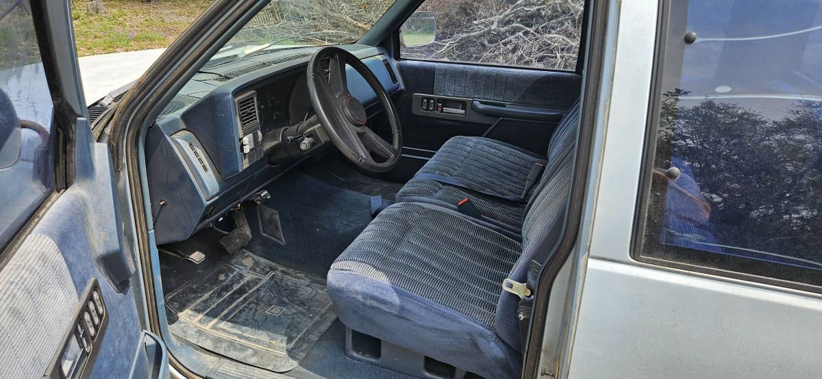 Gmc-Sierra-2500-1991-blue-5