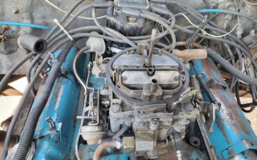 Gmc-Sierra-grande-diesel-1977-silver-10