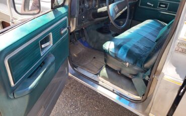 Gmc-Sierra-grande-diesel-1977-silver-3