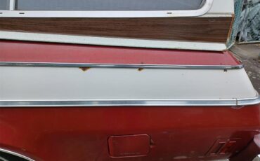Gmc-Sprint-1975-WhiteampMaroon-Maroon-16