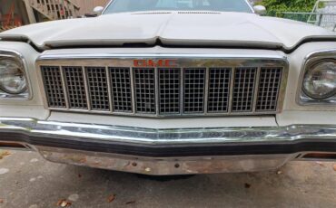 Gmc-Sprint-1975-WhiteampMaroon-Maroon-24