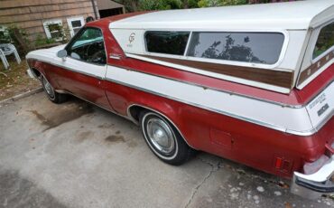 Gmc-Sprint-1975-WhiteampMaroon-Maroon-5