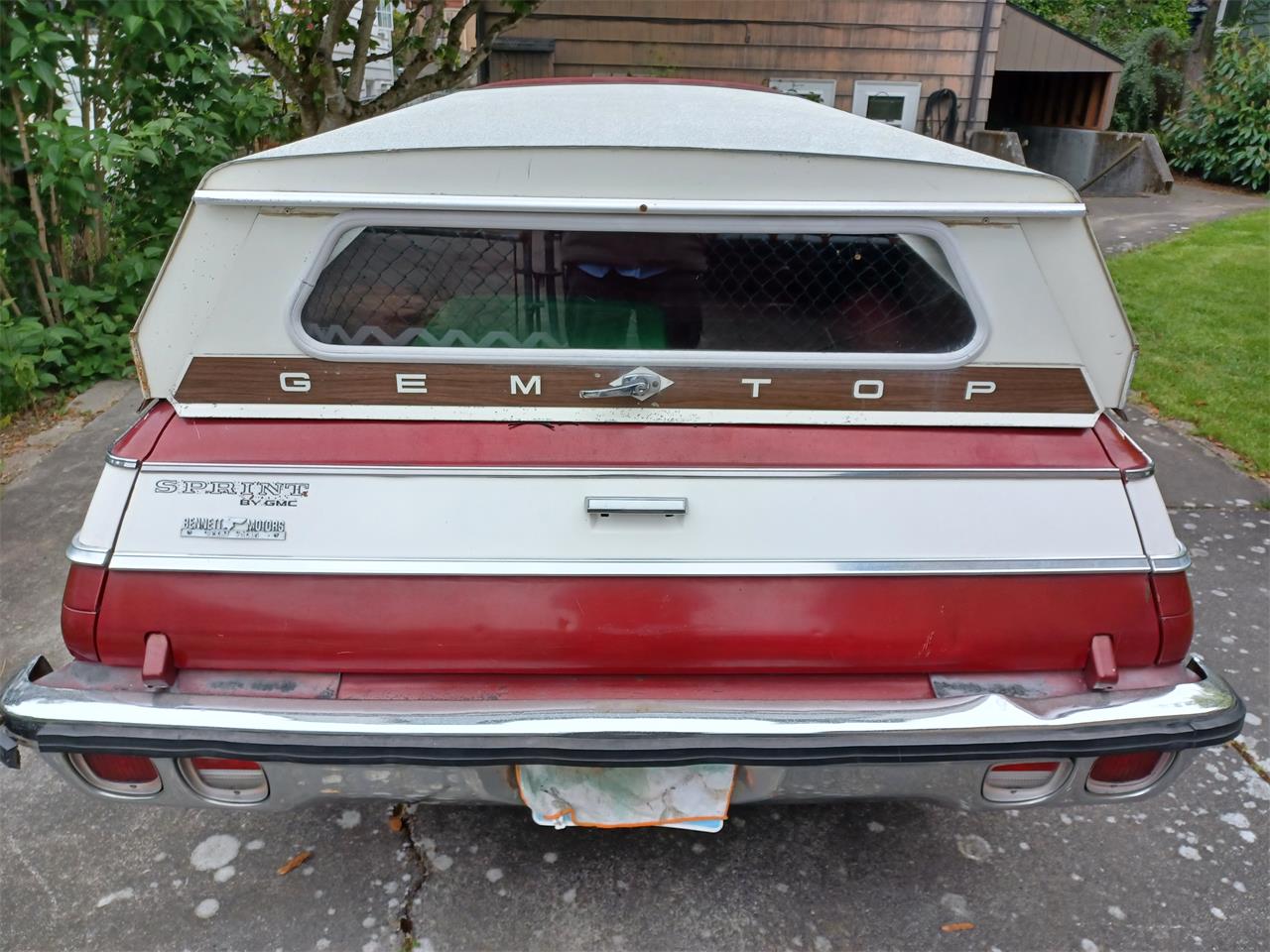 Gmc-Sprint-1975-WhiteampMaroon-Maroon-6
