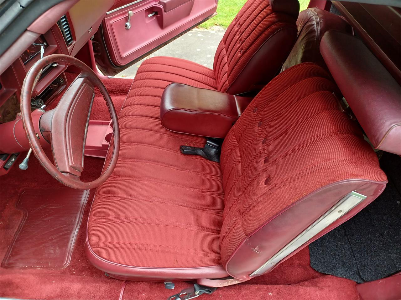 Gmc-Sprint-1975-WhiteampMaroon-Maroon-9