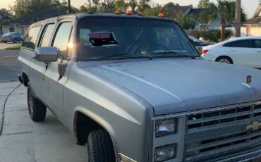 Gmc-Suburban-1986-Blue-1