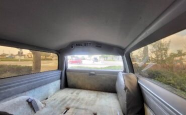Gmc-Suburban-1987-Black-11