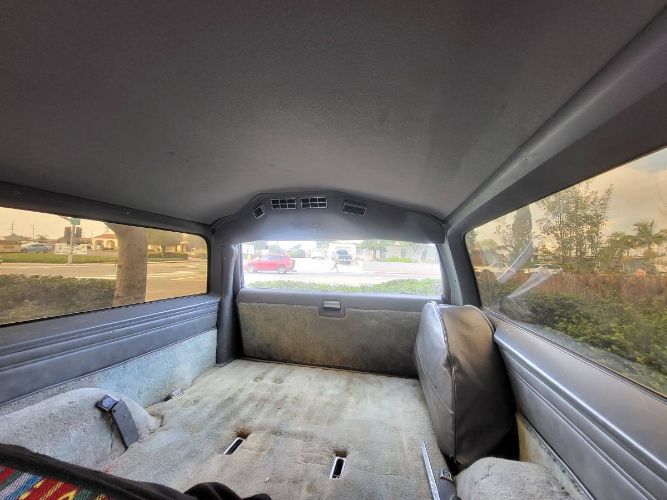 Gmc-Suburban-1987-Black-11