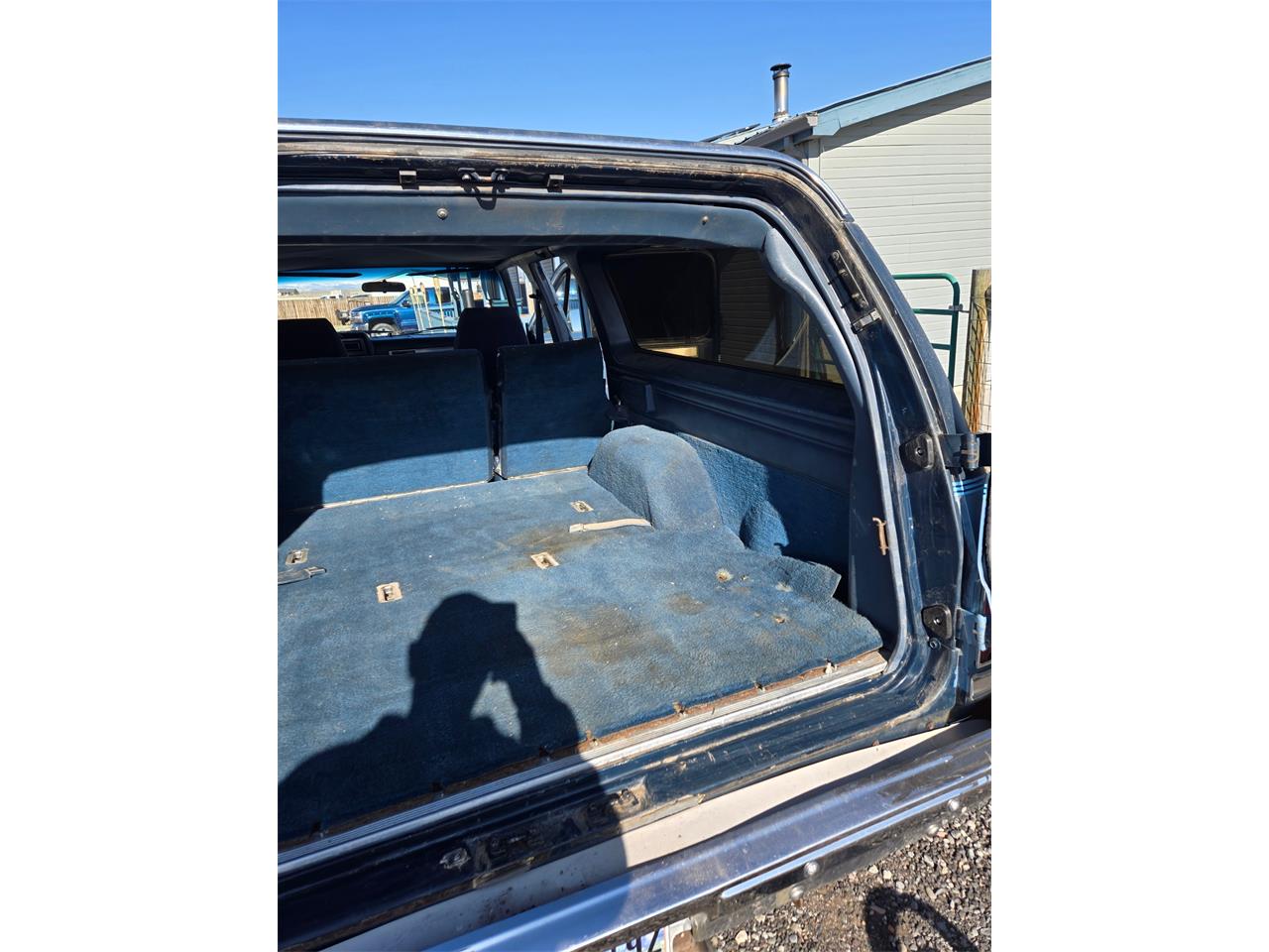 Gmc-Suburban-1987-Blue-Blue-13