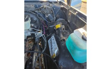 Gmc-Suburban-1987-Blue-Blue-15