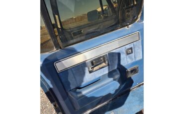 Gmc-Suburban-1987-Blue-Blue-8