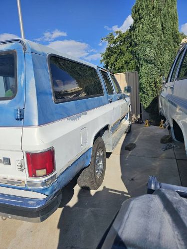Gmc-Suburban-1988-Blue-16
