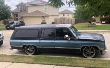 Gmc-Suburban-1988-Blue