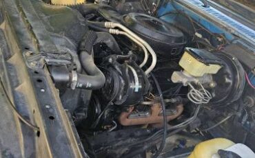Gmc-Suburban-1988-Blue-3