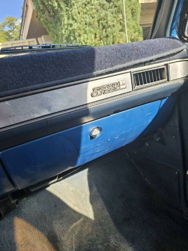 Gmc-Suburban-1988-Blue-5