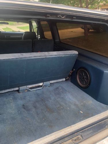 Gmc-Suburban-1988-Blue-8