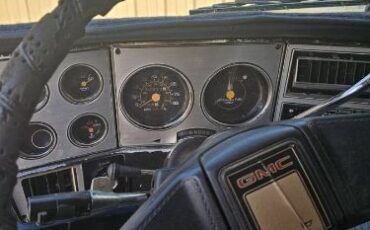 Gmc-Suburban-1988-Blue-9