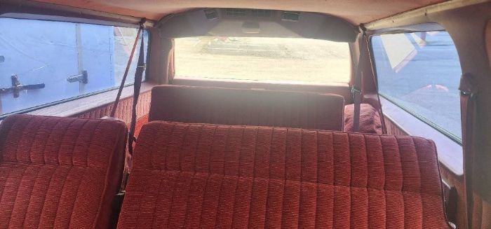 Gmc-Suburban-1990-7