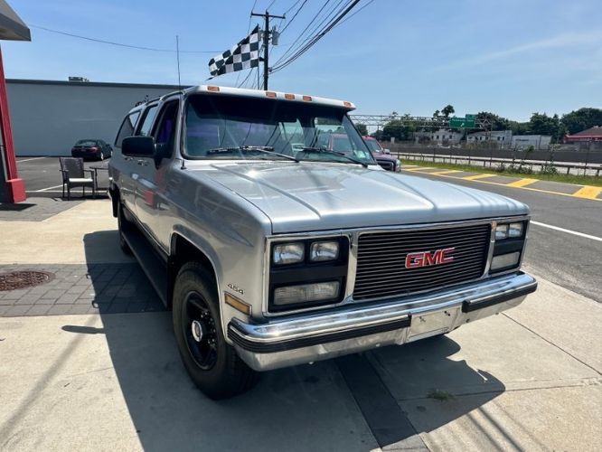 Gmc-Suburban-1990-Silver-1