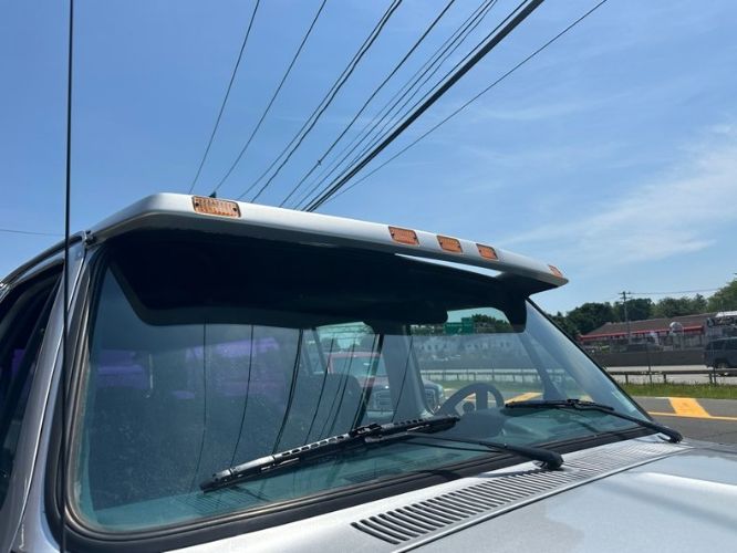 Gmc-Suburban-1990-Silver-10