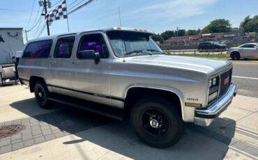 Gmc-Suburban-1990-Silver-2