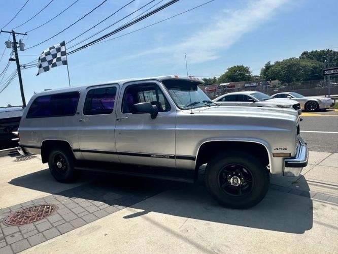 Gmc-Suburban-1990-Silver-21