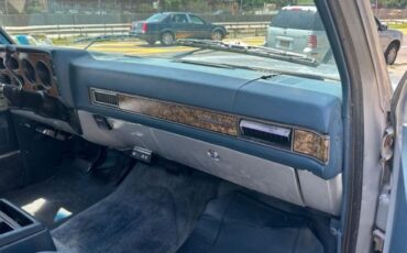 Gmc-Suburban-1990-Silver-23