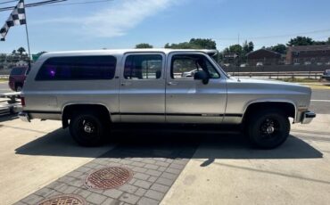 Gmc-Suburban-1990-Silver-3