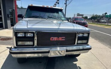 Gmc-Suburban-1990-Silver