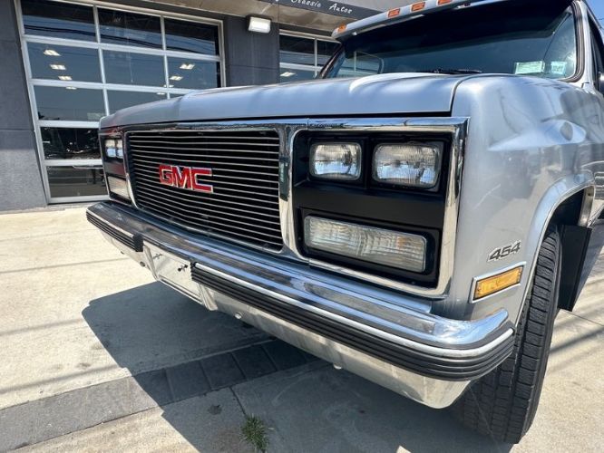 Gmc-Suburban-1990-Silver-9