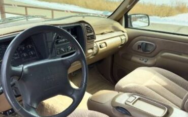 Gmc-Suburban-1995-5