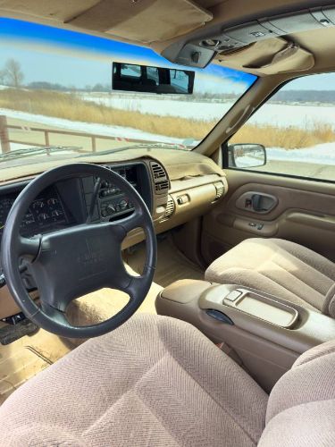 Gmc-Suburban-1995-5