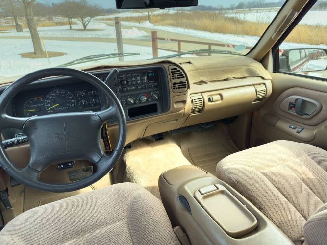 Gmc-Suburban-1995-6