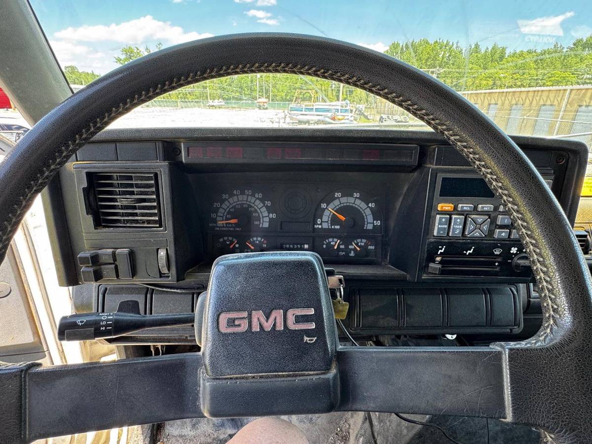 Gmc-Topkick-c7h-diesel-1993-white-8