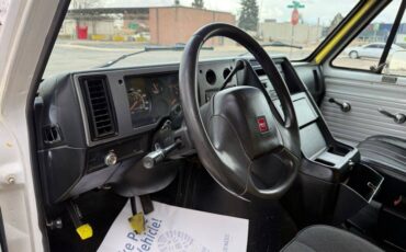 Gmc-Vandura-1994-silver-10