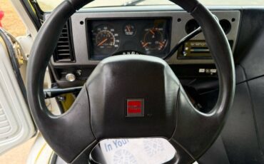Gmc-Vandura-1994-silver-12