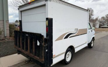 Gmc-Vandura-1994-silver-4
