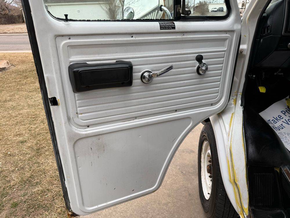Gmc-Vandura-1994-silver-9