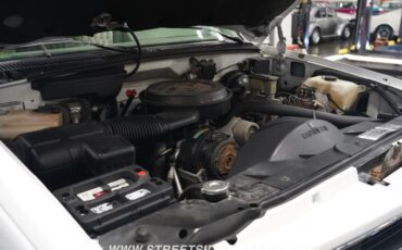 Gmc-Yukon-1994-Olympic-White-Light-Gray-33
