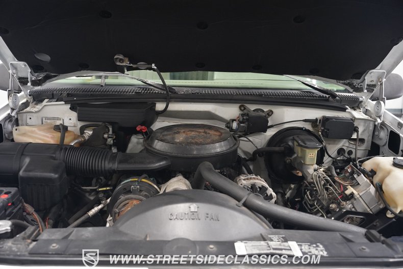 Gmc-Yukon-1994-Olympic-White-Light-Gray-34