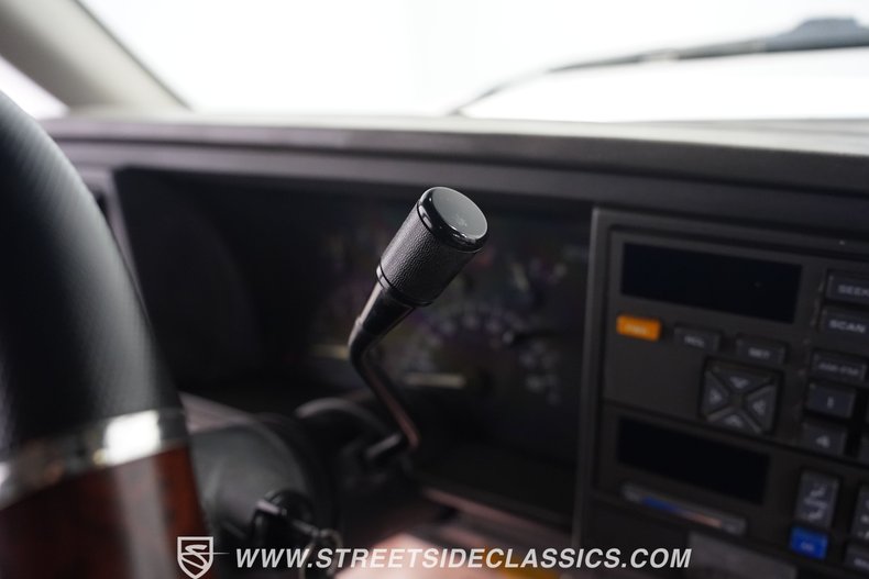 Gmc-Yukon-1994-Olympic-White-Light-Gray-41