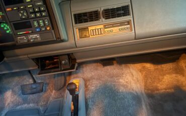Gmc-Yukon-1994-white-10