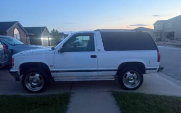 Gmc-Yukon-1994-white-4