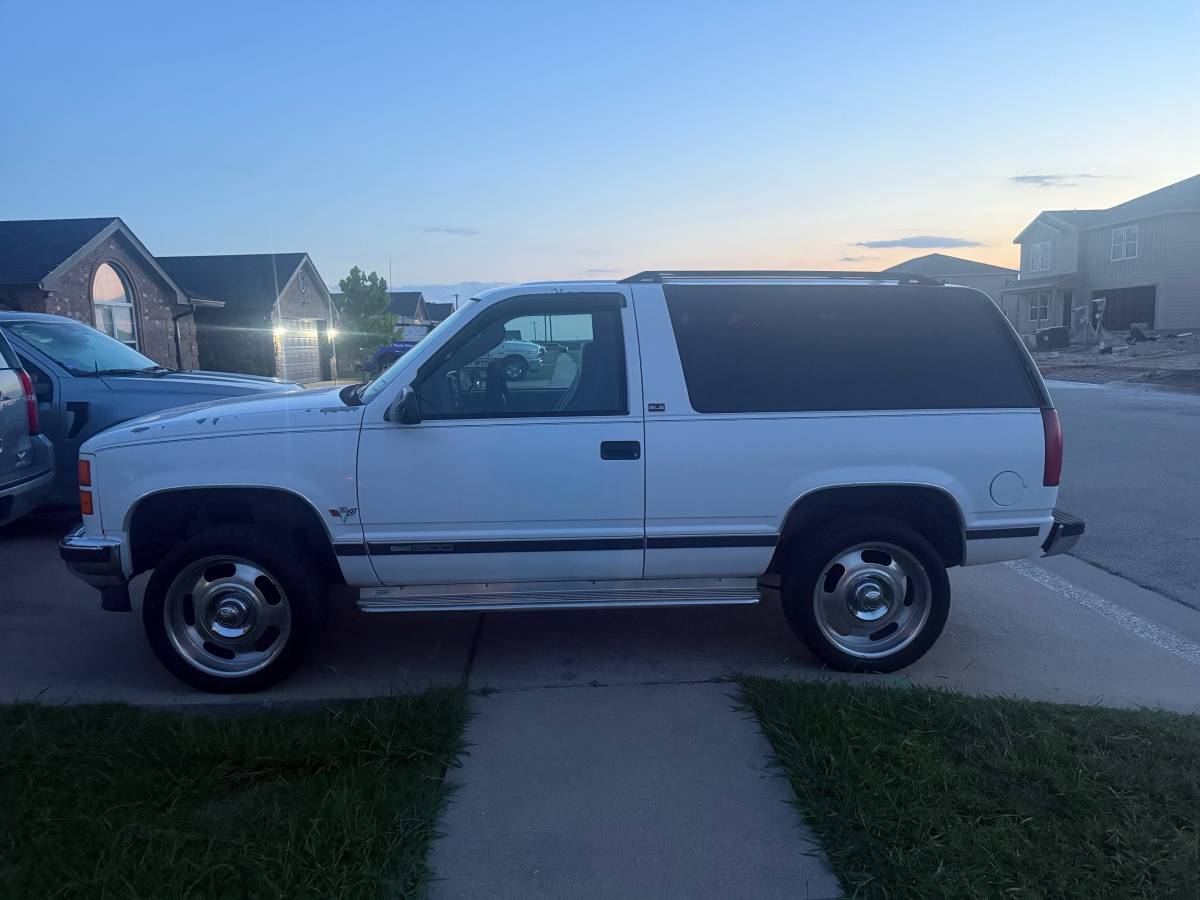 Gmc-Yukon-1994-white-4
