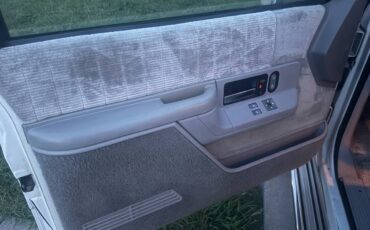 Gmc-Yukon-1994-white-8